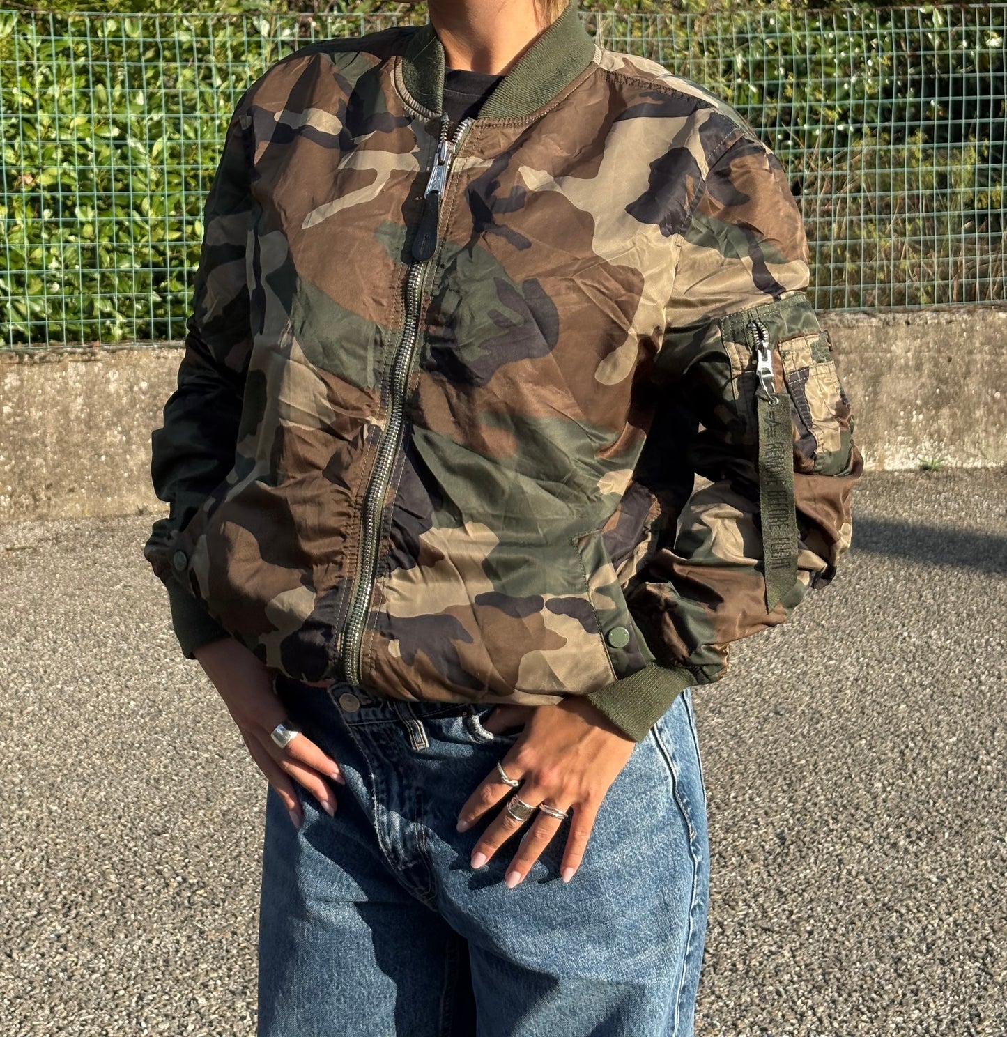BOMBER ALPHA INDUSTRIES