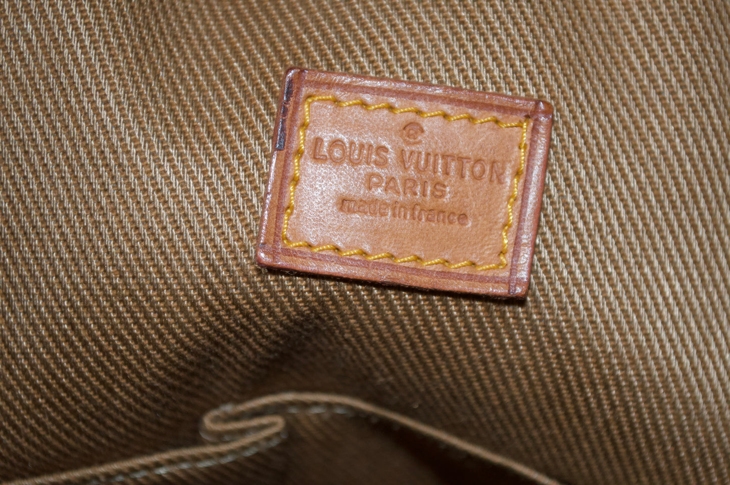 LOCKIT GM LOUIS VUITTON