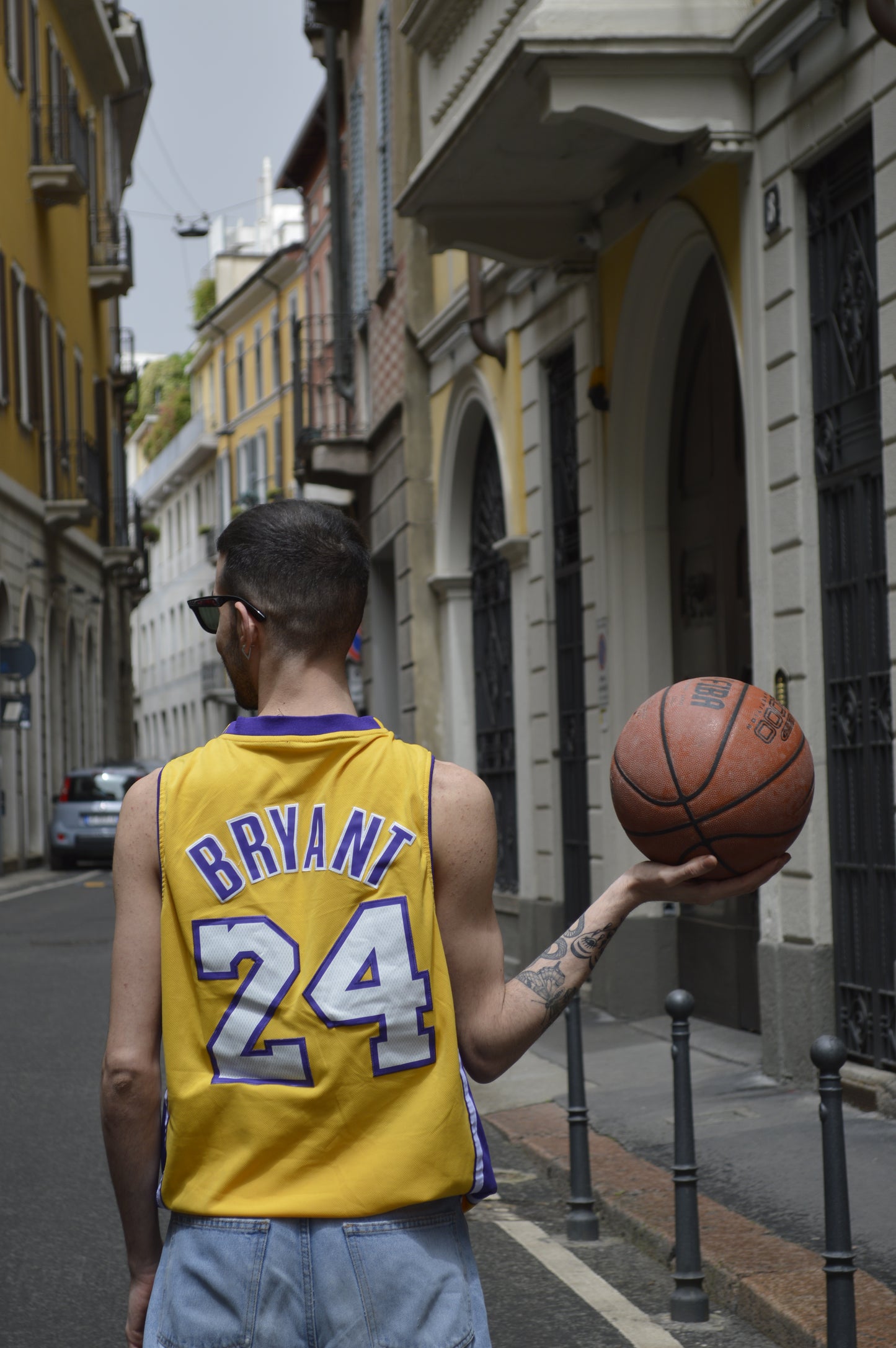 LAKERS JERSEY