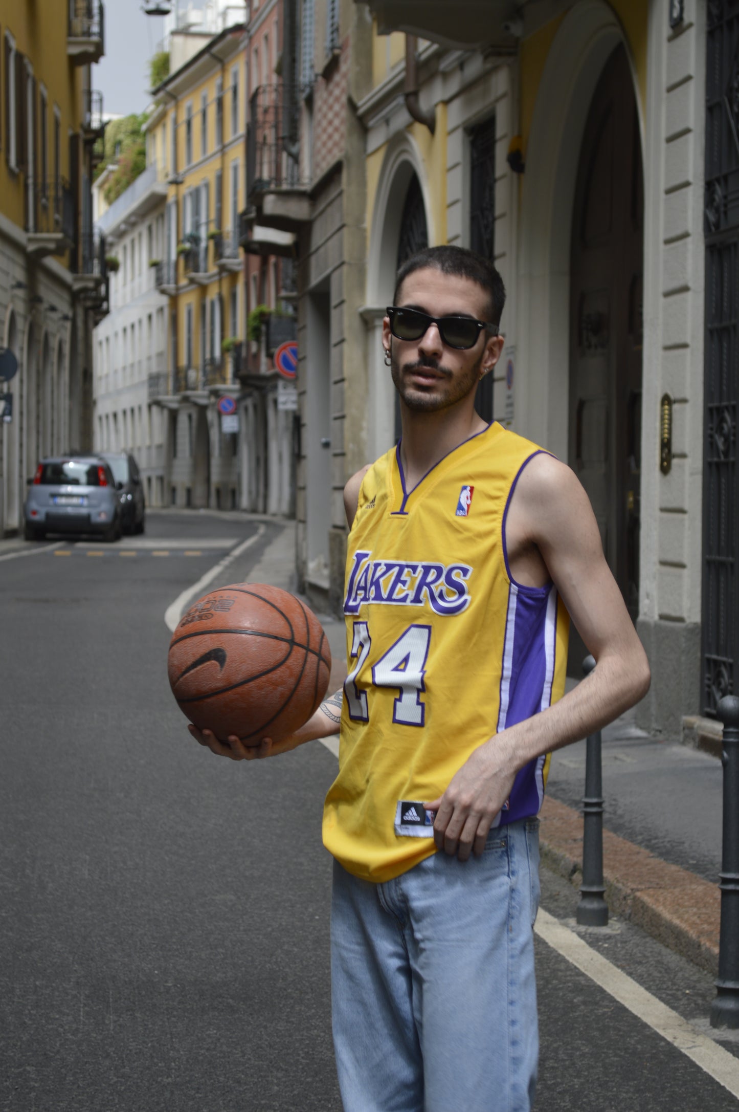 LAKERS JERSEY