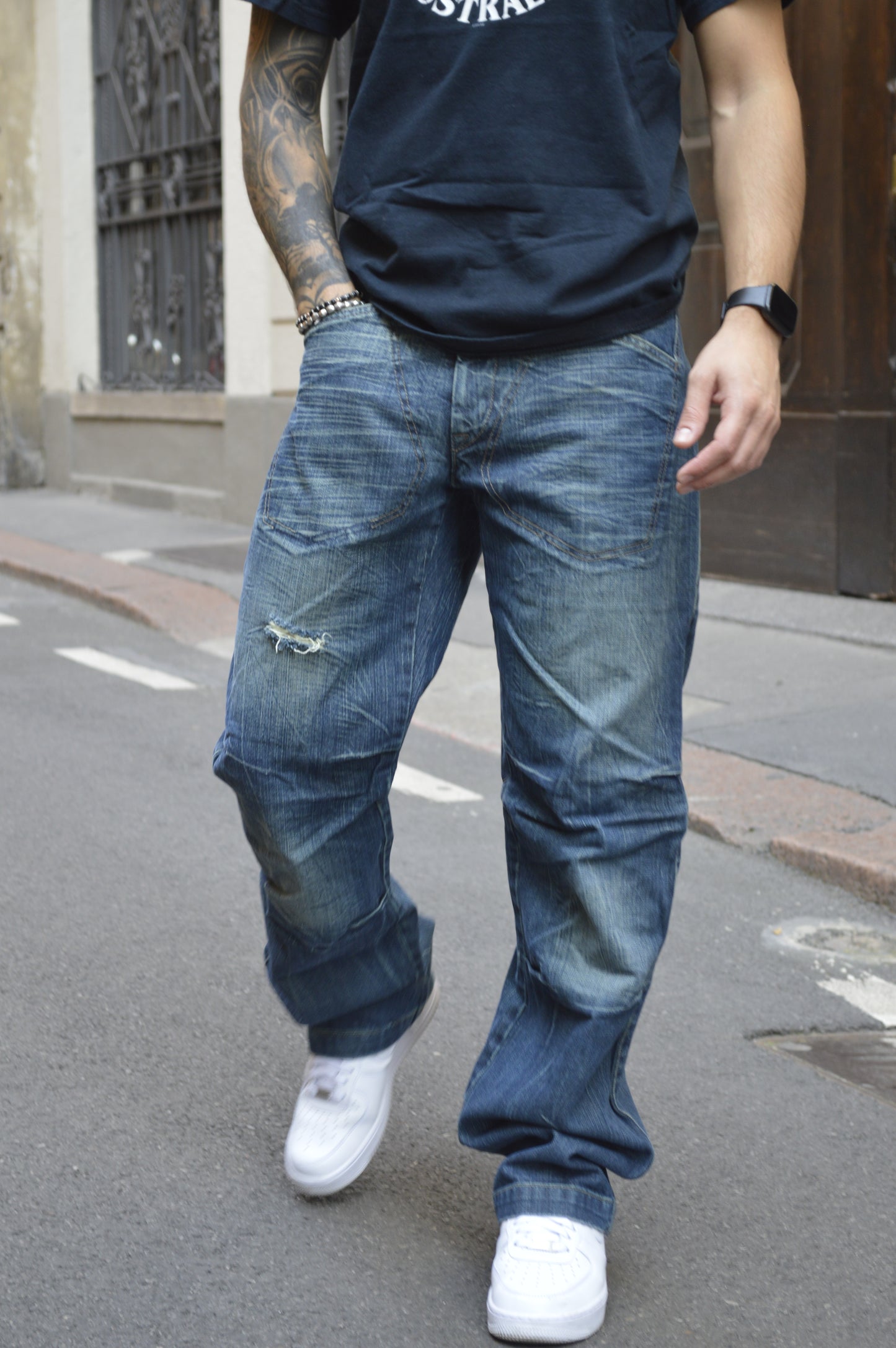 DARK WASH DENIM